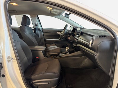2023 Kia Forte LXS Technology Pkg