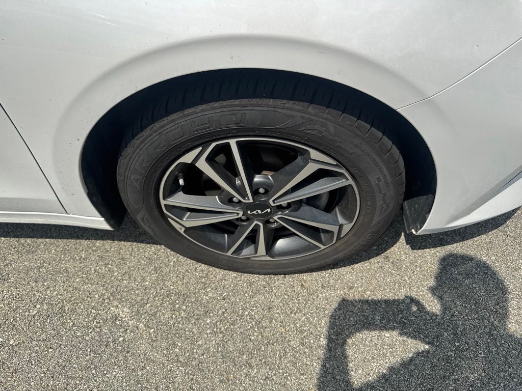 2023 Kia Forte LXS Technology Pkg