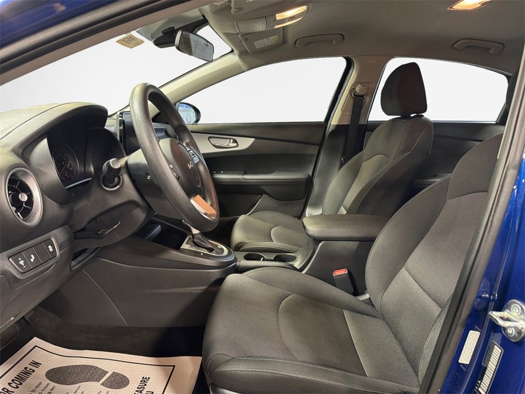 2024 Kia Forte LXS Technology Pkg