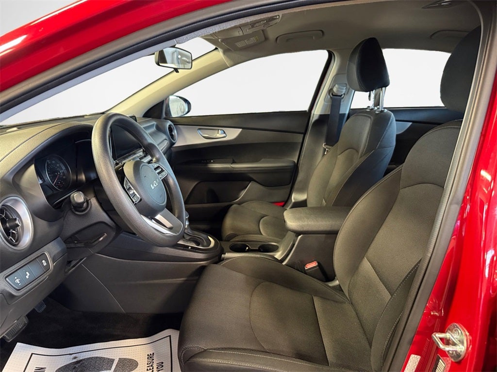 2024 Kia Forte LXS TECHNOLOGY PK