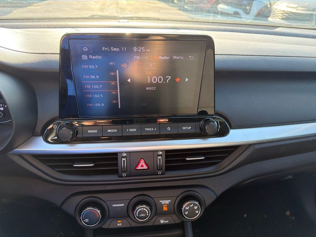 2023 Kia Forte LXS Technology Pkg
