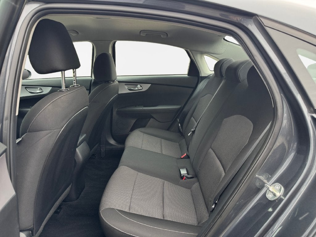 2023 Kia Forte LXS Technology Pkg
