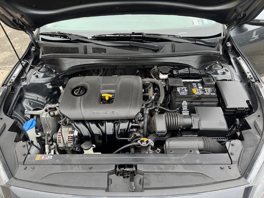 2023 Kia Forte LXS Technology Pkg