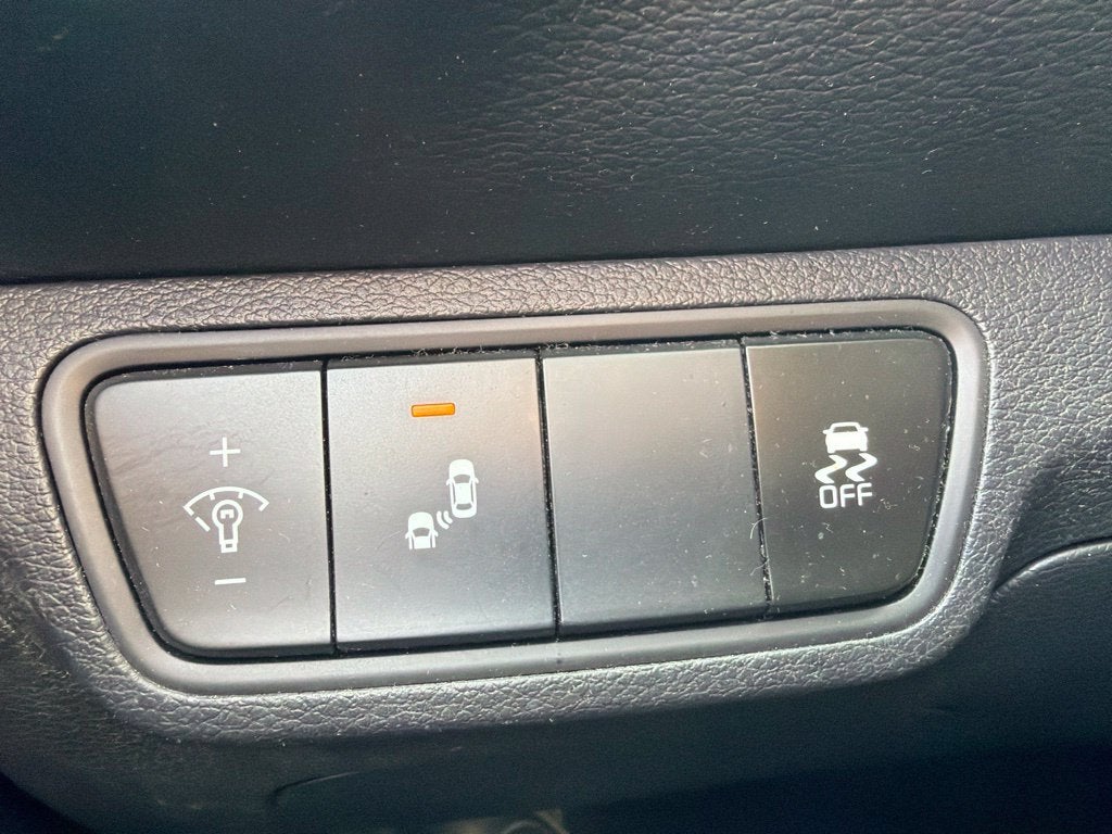 2023 Kia Forte LXS Technology Pkg