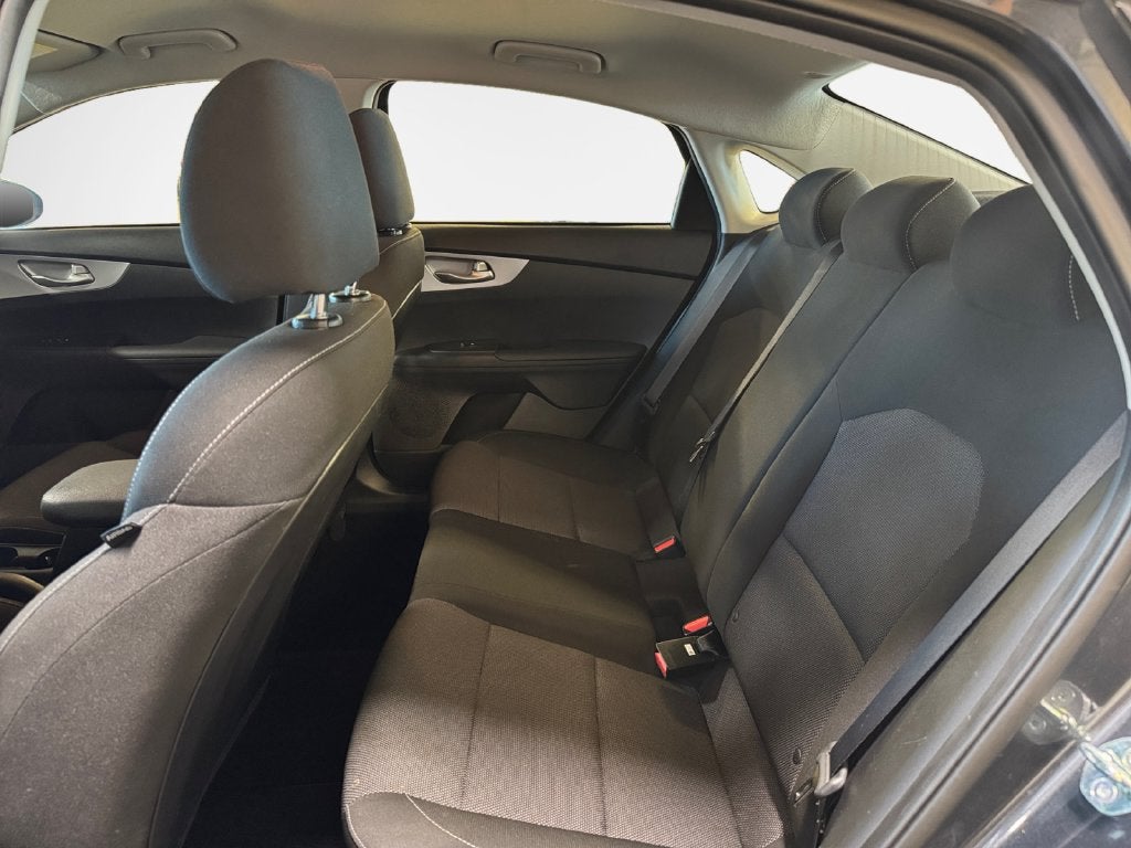 2023 Kia Forte LXS Technology Pkg