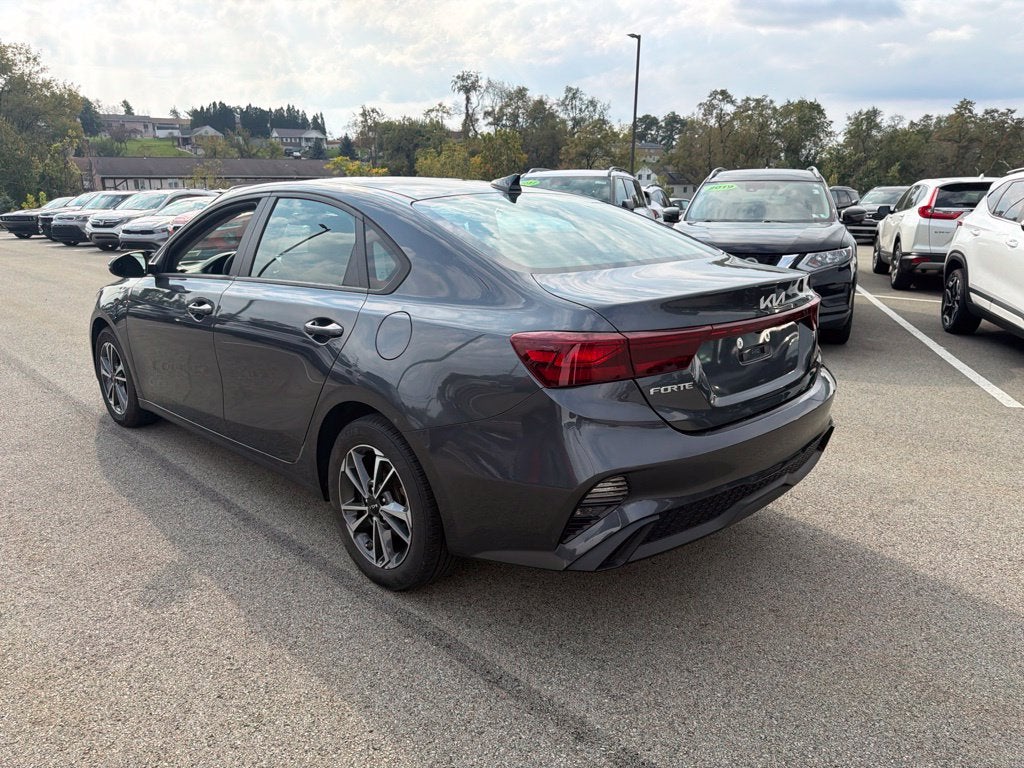 2023 Kia Forte LXS Technology Pkg