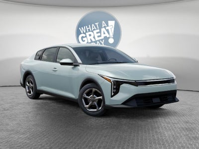 2026 Kia K4 LXS