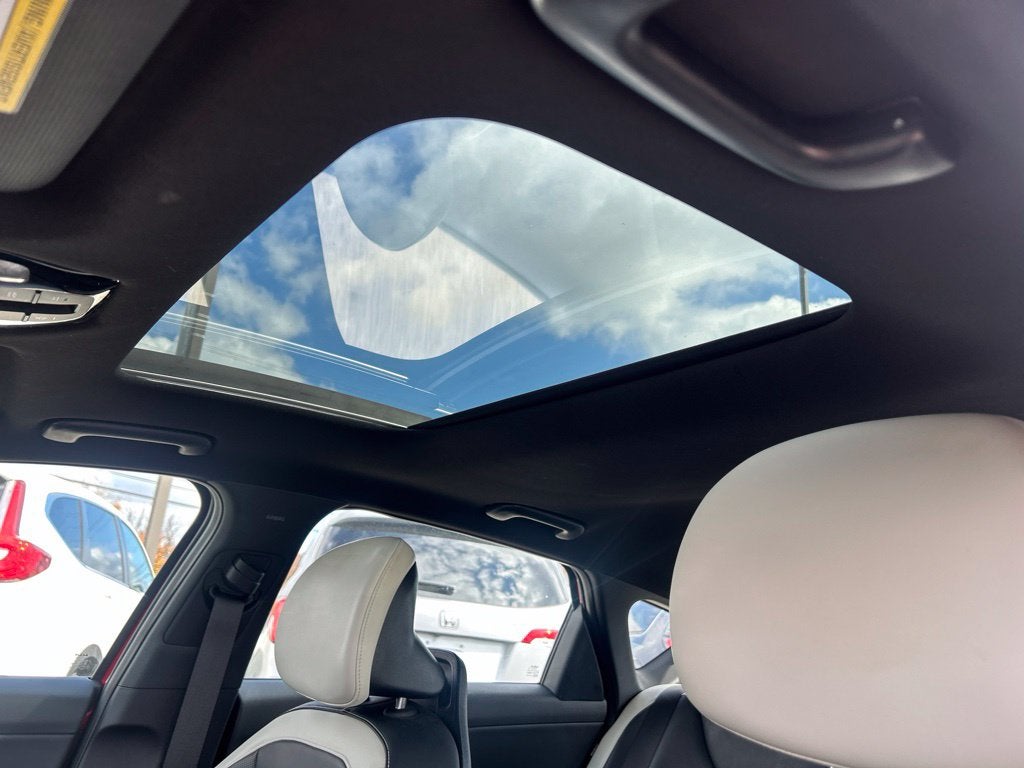 2025 Kia K4 GT-Line PANO RF