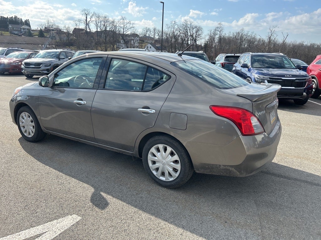 2014 Nissan Versa 1.6 SV