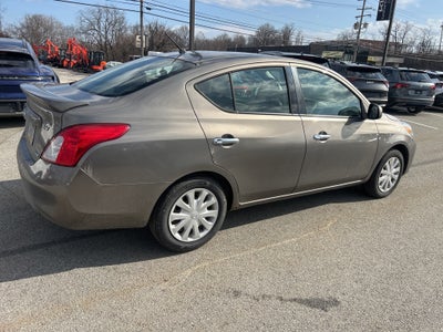 2014 Nissan Versa 1.6 SV