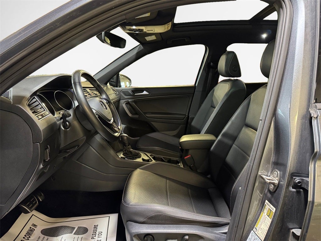 2021 Volkswagen Tiguan 2.0T SE R-Line Black