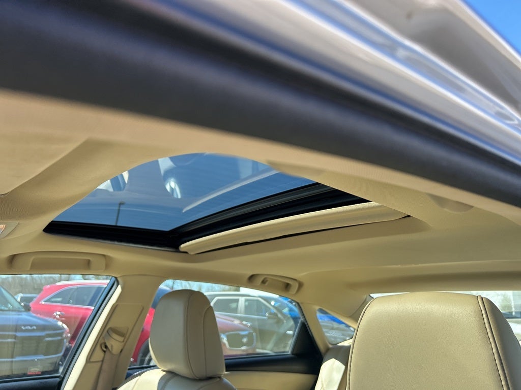 2013 Toyota Avalon Hybrid Base