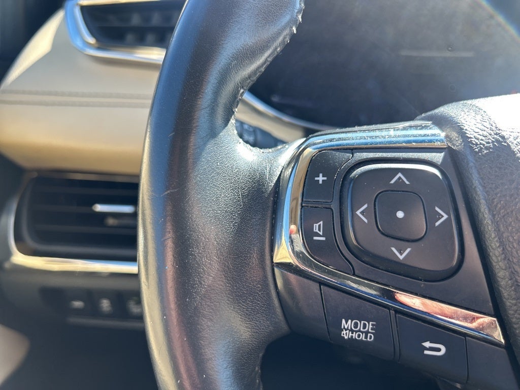 2013 Toyota Avalon Hybrid Base