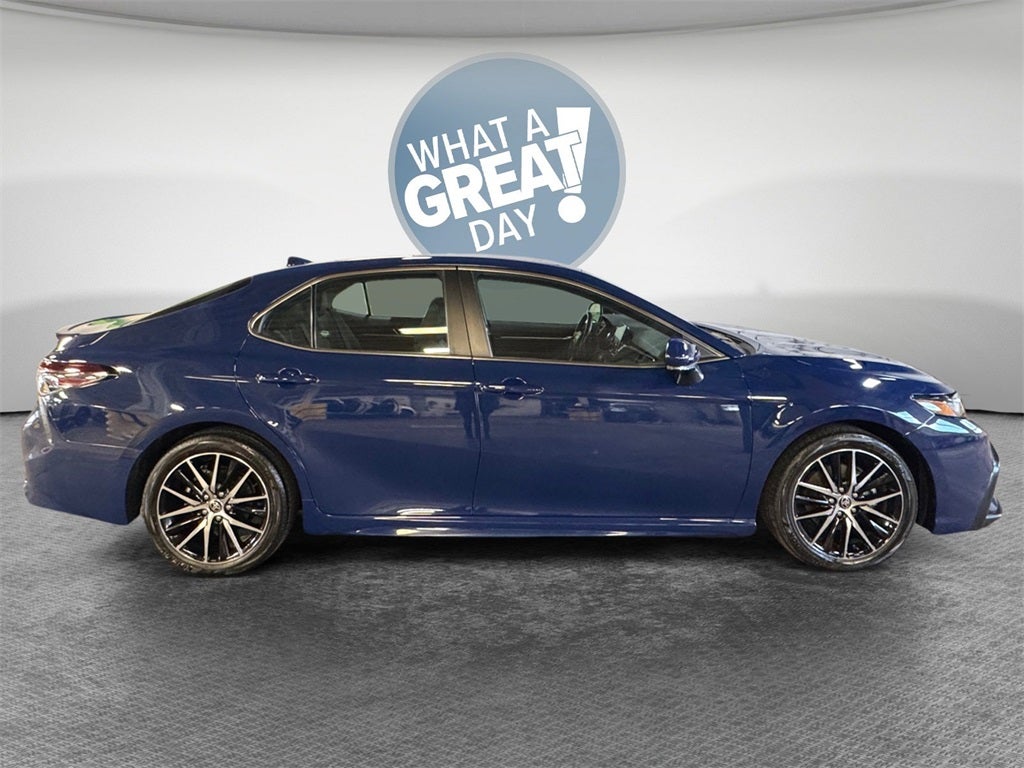2023 Toyota Camry SE AWD