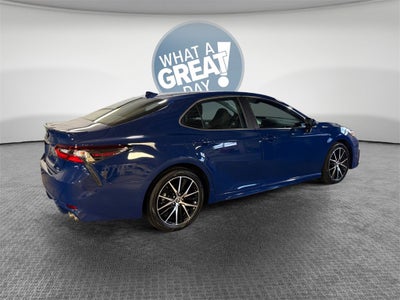 2023 Toyota Camry SE AWD