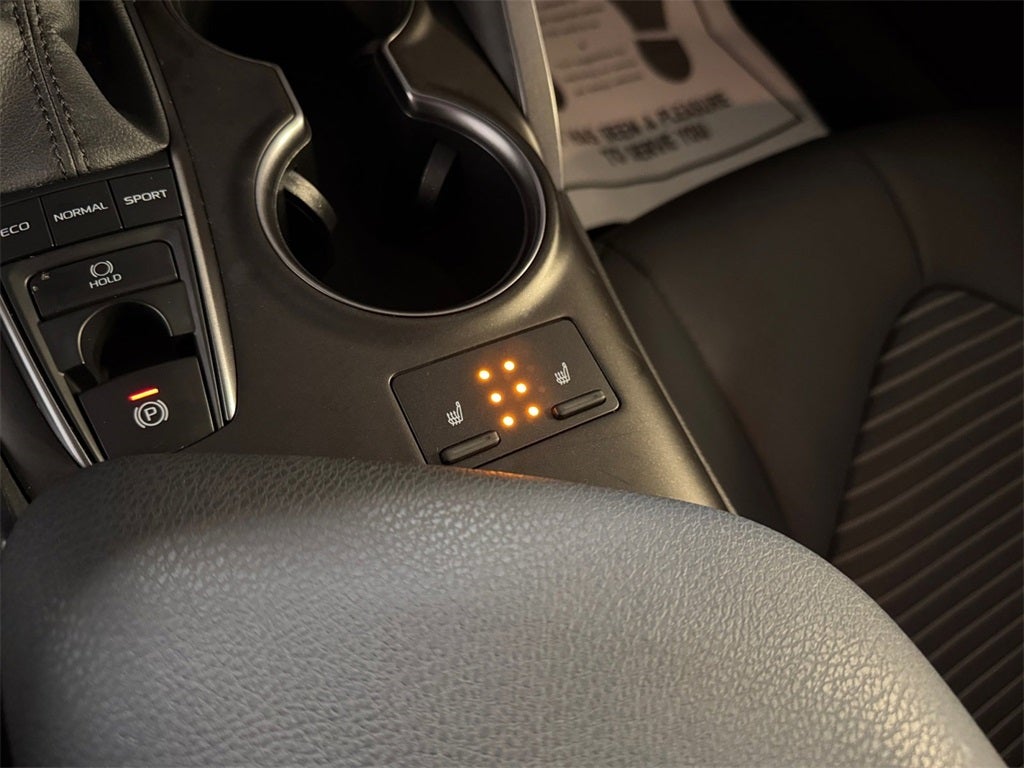 2023 Toyota Camry SE AWD