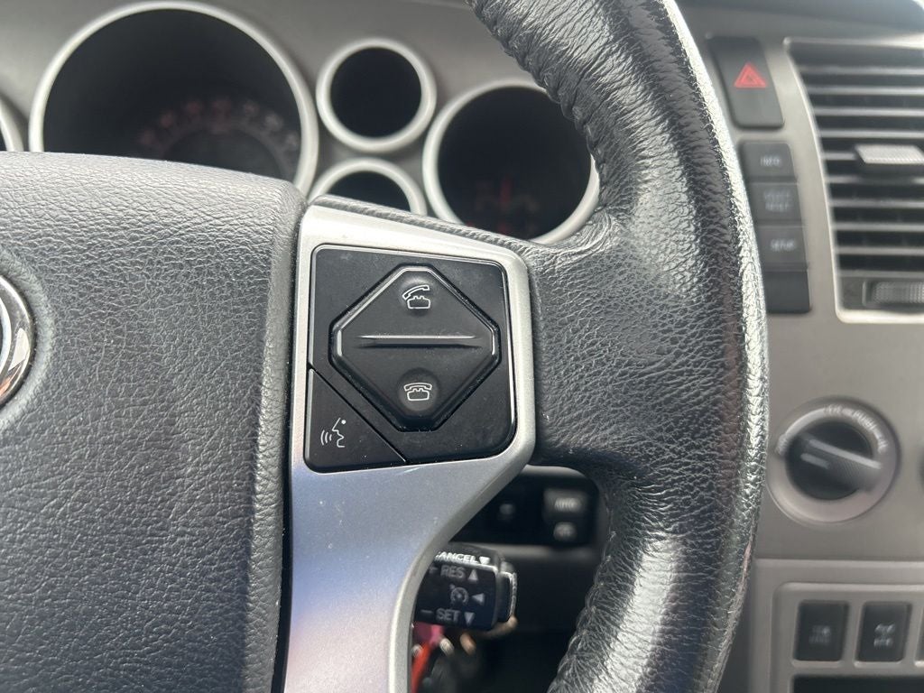 2016 Toyota Sequoia SR5 5.7L