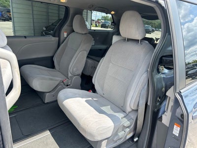 2015 Toyota Sienna LE 7 Passenger