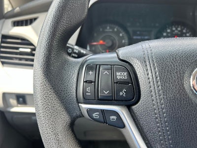 2015 Toyota Sienna LE 7 Passenger