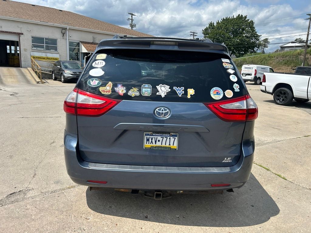 2015 Toyota Sienna LE 7 Passenger