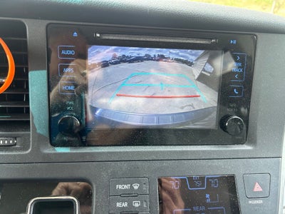 2015 Toyota Sienna LE 7 Passenger