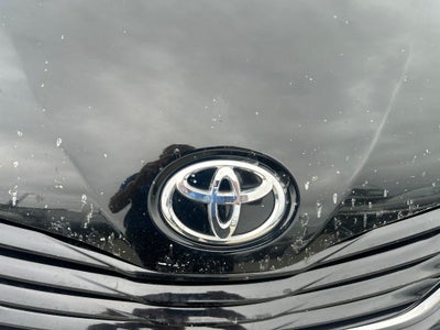 2017 Toyota Sienna LE 7 Passenger