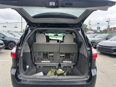 2017 Toyota Sienna LE 7 Passenger
