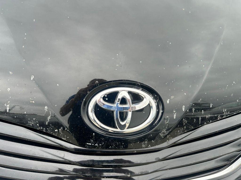 2017 Toyota Sienna LE 7 Passenger