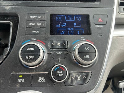2017 Toyota Sienna LE 7 Passenger