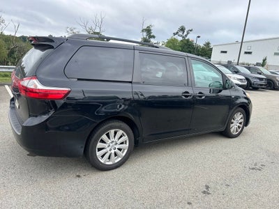 2017 Toyota Sienna LE 7 Passenger