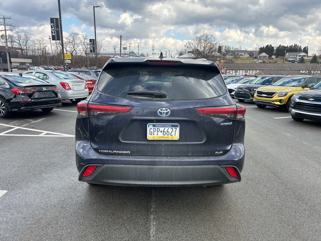 2023 Toyota Highlander Hybrid XLE