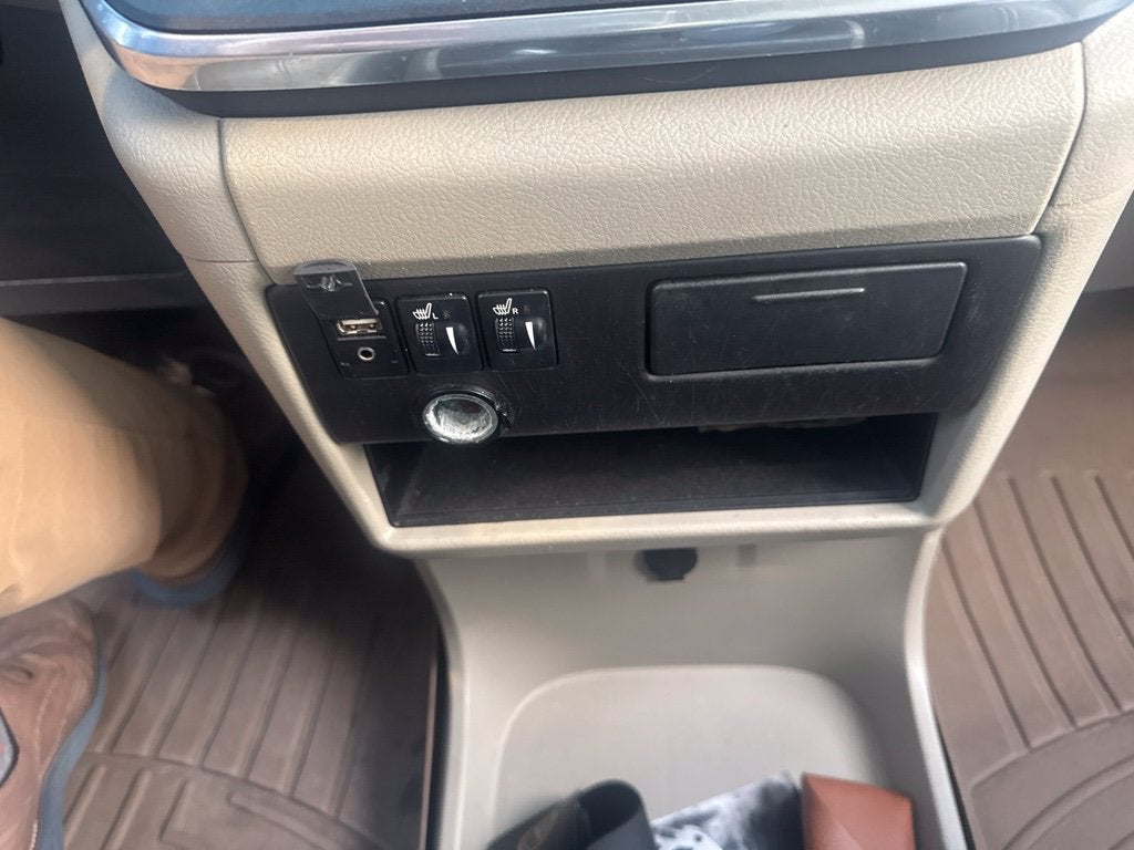 2015 Toyota Sienna XLE 8 Passenger