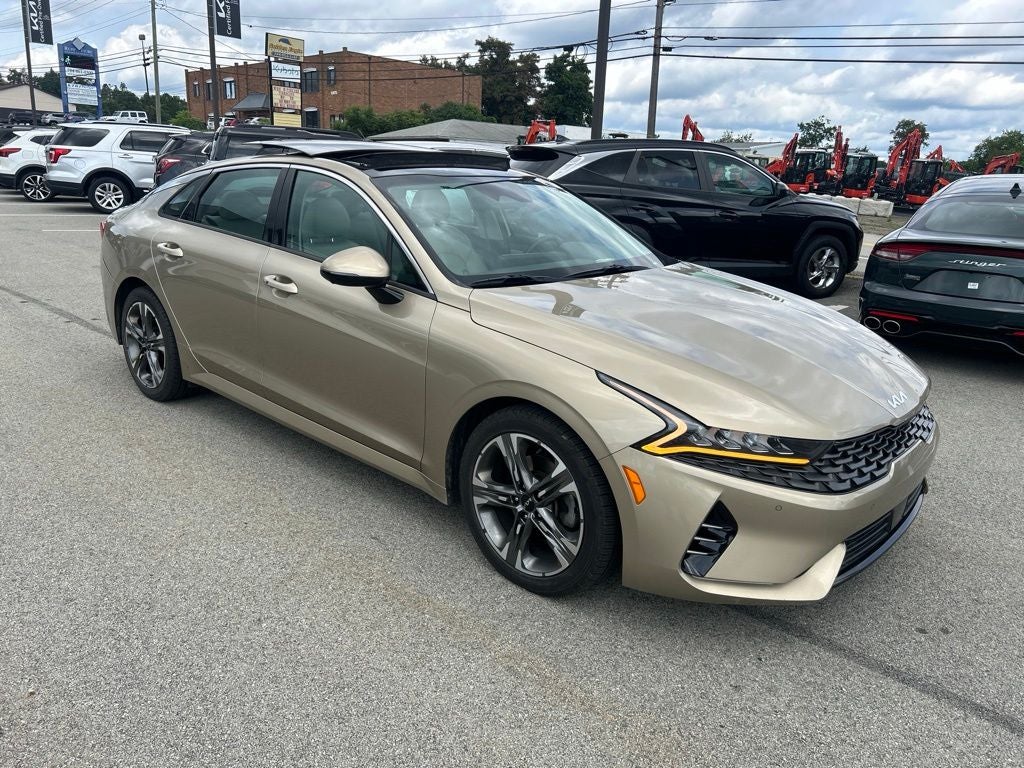 2022 Kia K5 EX