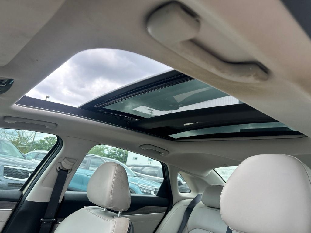 2022 Kia K5 EX
