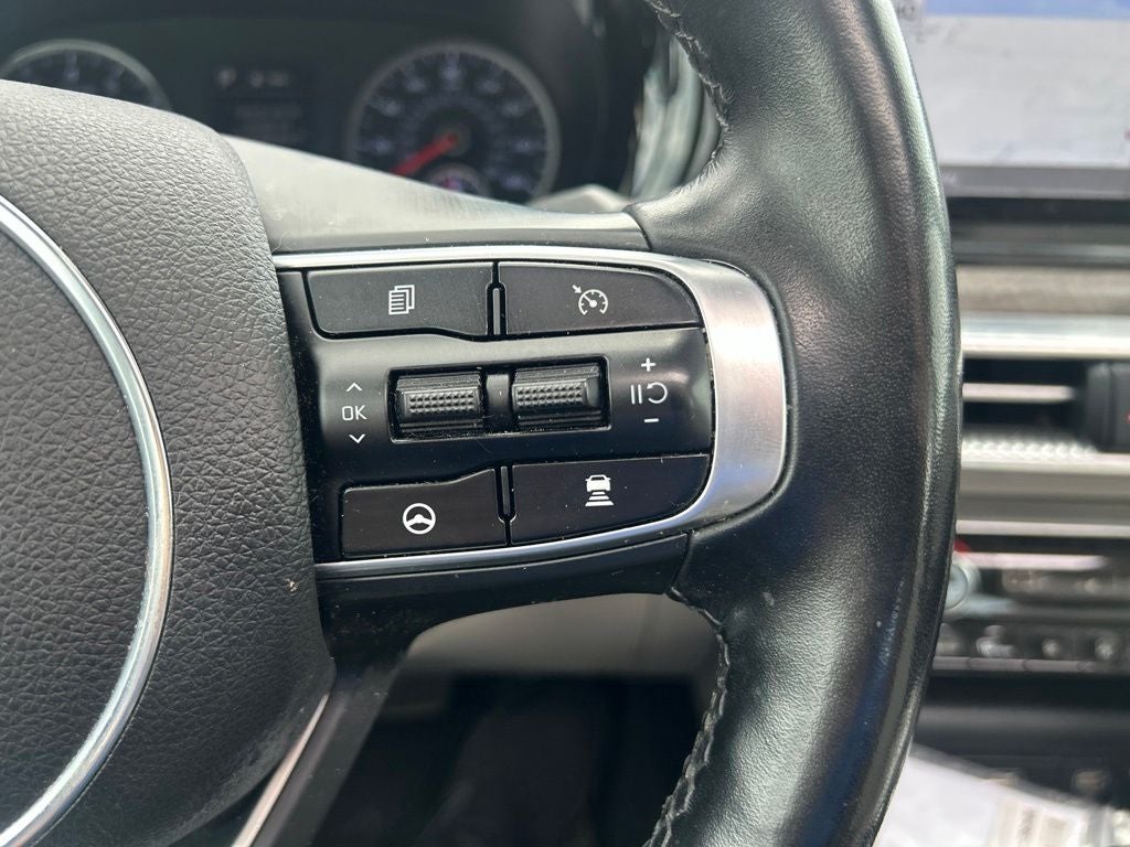 2022 Kia K5 EX
