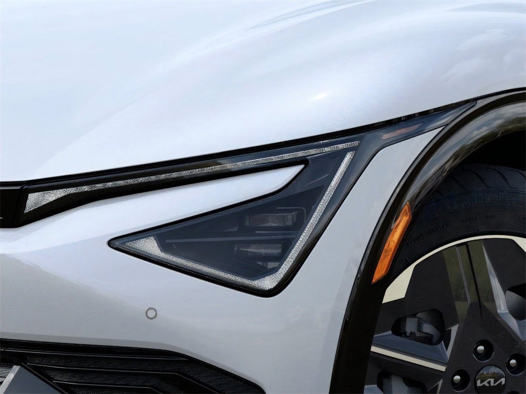 2025 Kia EV6 Light