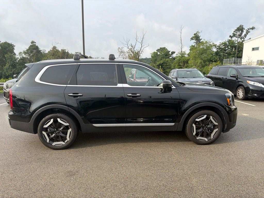 2024 Kia Telluride S MOON ROOF