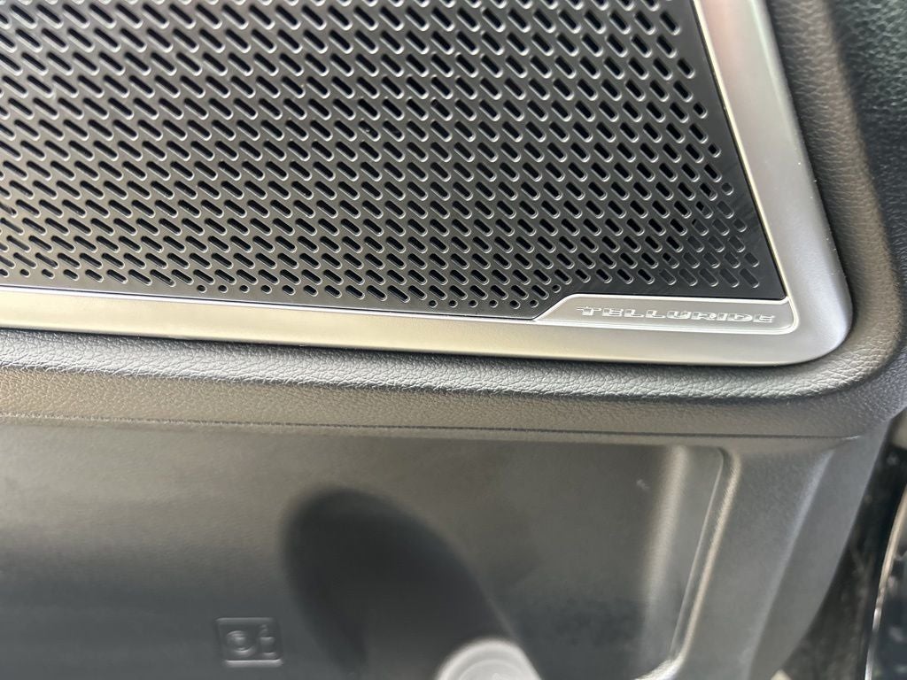 2024 Kia Telluride S MOONROOF