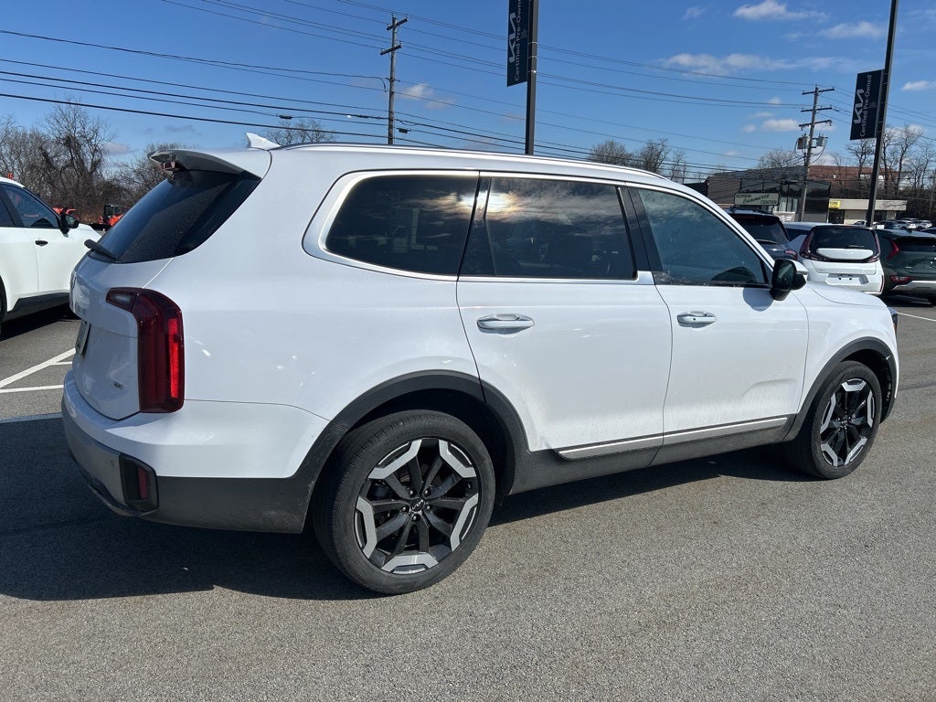 2024 Kia Telluride S MOONROOF