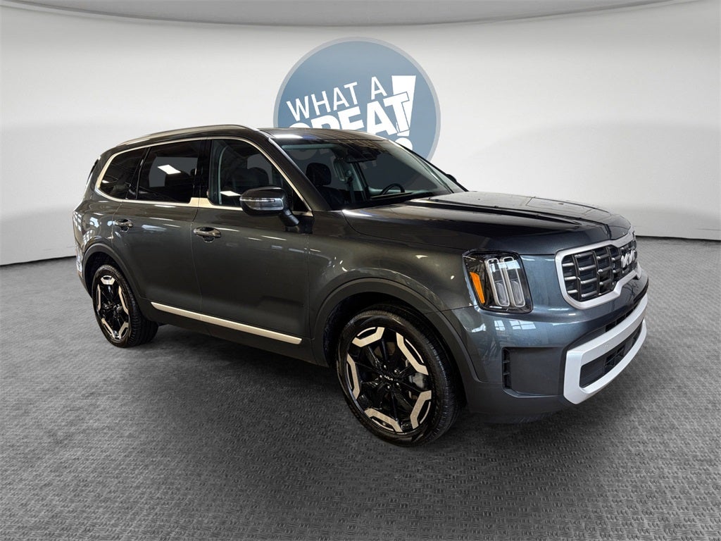 2024 Kia Telluride S MOONROOF