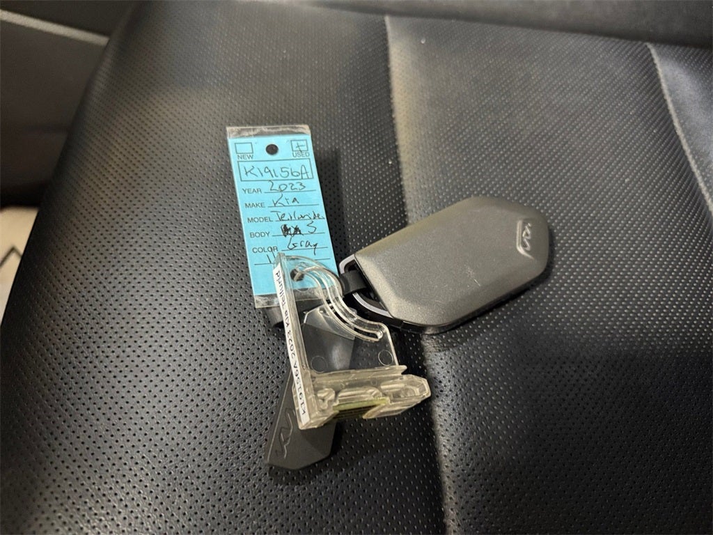 2023 Kia Telluride S MOON RF