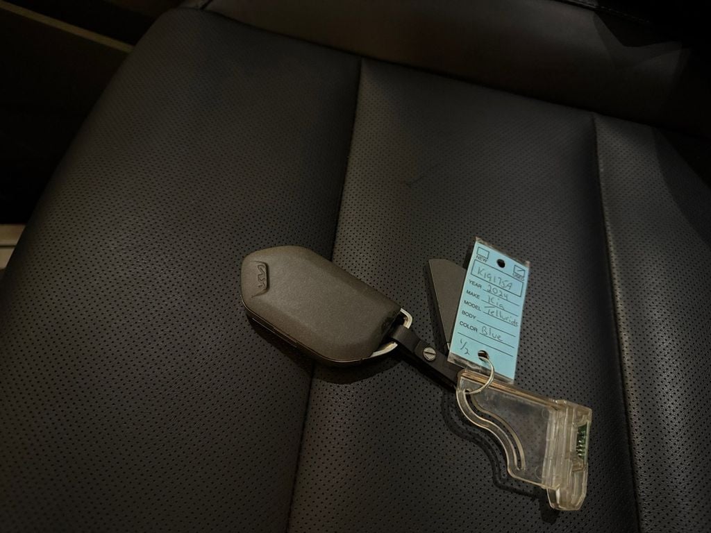 2024 Kia Telluride S MOONROOF