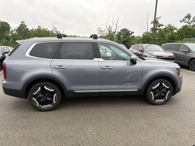 2024 Kia Telluride S MOONROOF