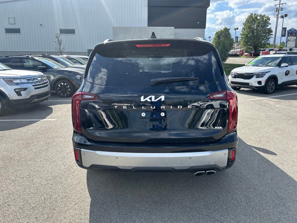 2024 Kia Telluride S MOONROOF