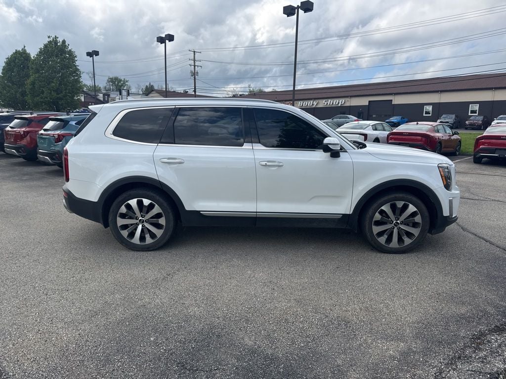 2020 Kia Telluride S MOONROOF