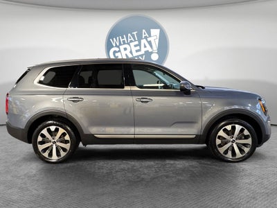 2022 Kia Telluride S MOONROOF
