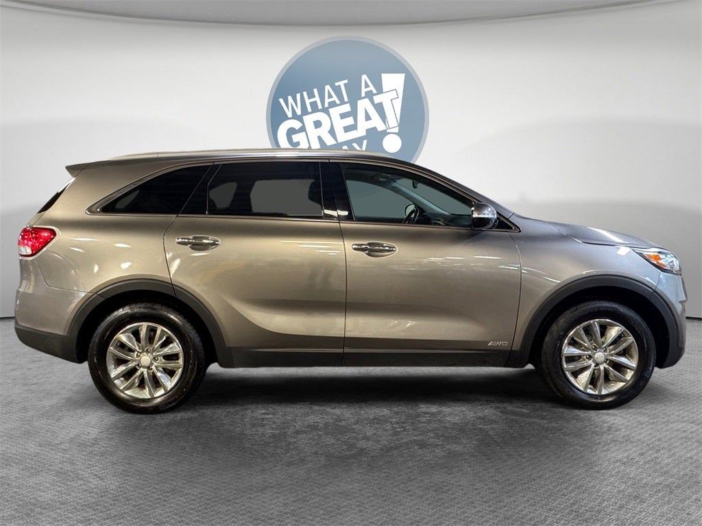2017 Kia Sorento LX Essentials Pkg
