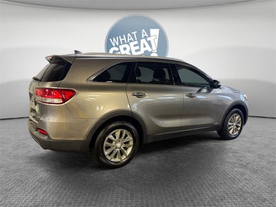 2017 Kia Sorento LX Essentials Pkg