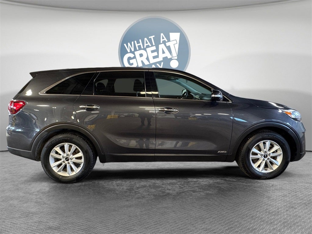 Used 2019 Kia Sorento LX with VIN 5XYPGDA54KG449612 for sale in Irwin, PA