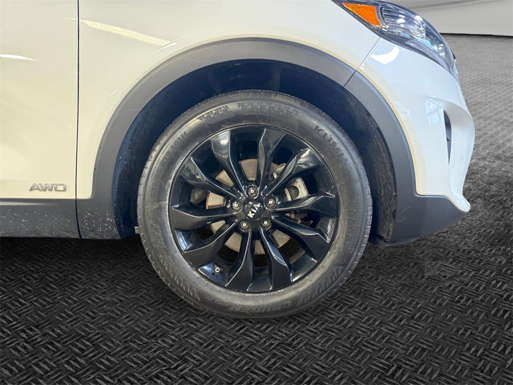 2020 Kia Sorento S 6/3 ROW